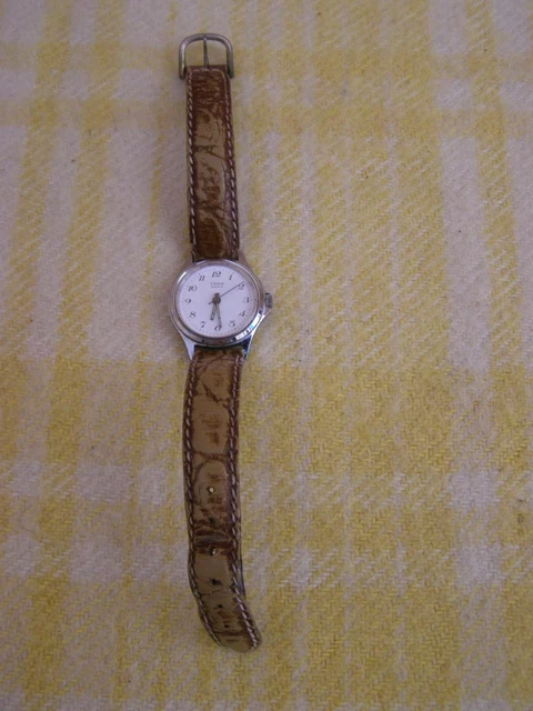 Montre à Quartz Axxents - Bracelet Cuir Noir, Boîtier Argent - Occasion