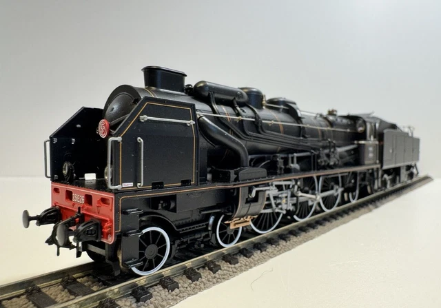 ROCO 62302 DIGITAL - Locomotive vapeur type 231 E ép.III de la SNCF ...