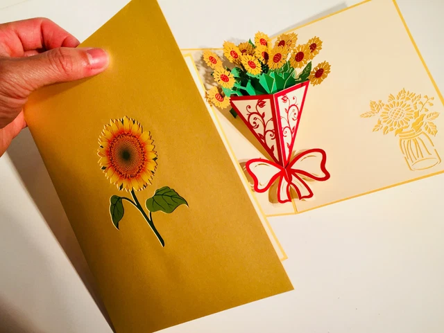 3D Flower Wreath - Handmade Pop Up Happy Birthday Card - Birthday Wreath Pop Up Card - Birthday Cards - Unique Floral Birthday Card