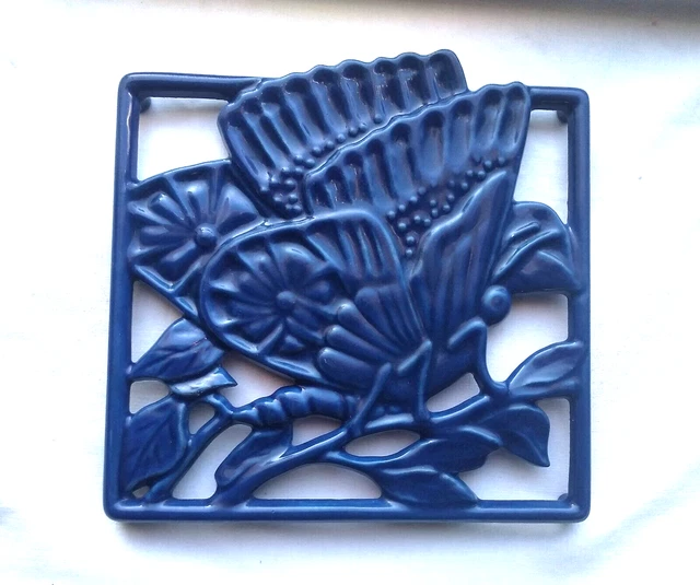 Dessous de plat en fonte ancien - France
