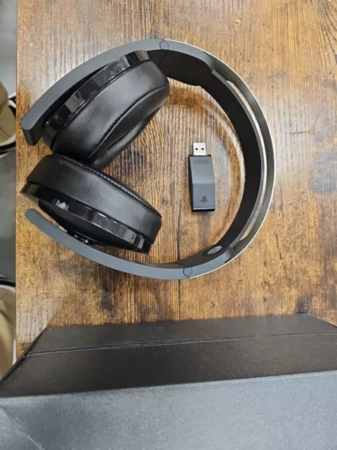 Sony PlayStation 4 Platinum Wireless Headset - Untested/Faulty