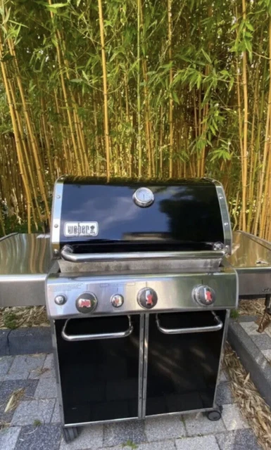 Weber Gasgrill Genesis E-330 in schwarz mit Abdeckhaube