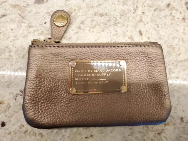 Marc by Marc Jacobs Pebble Leather Pewter Key & Coin Purse; Marc by Marc Jacobs Pebble Leather Pewter Key & Coin Purse;