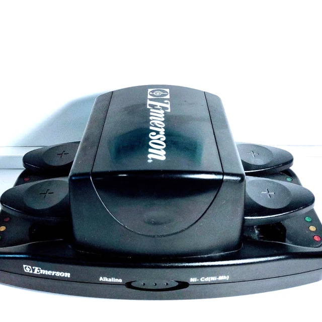 Emerson Universal Battery Charger Alkaline / Ni - cd