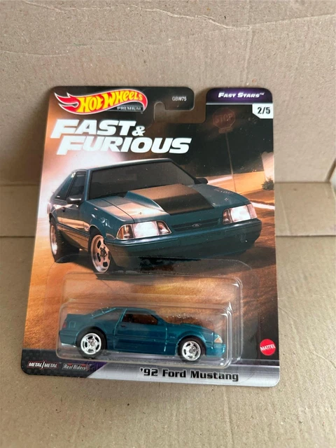 Hot Wheels Fast & Furious '92 Ford Mustang | Türkiser Tuning-Musclecar | Sammler-Edition Für Fans Ab 3 Jahren