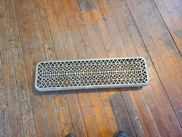 Antique Cast iron radiator cover 32 x 9" Antique Cast iron radiator cover 32 x 9"