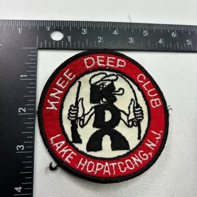 VINTAGE Hunting Fishing KNEE DEEP CLUB LAKE HOPATCONG NJ New Jersey Patch 41II