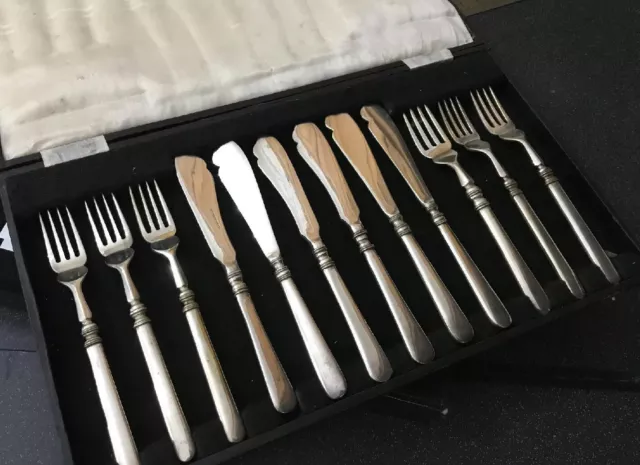 Vintage Fish Knives & Forks Set EPNS A1 Venice Silver Plate Cased / Boxed 1930's