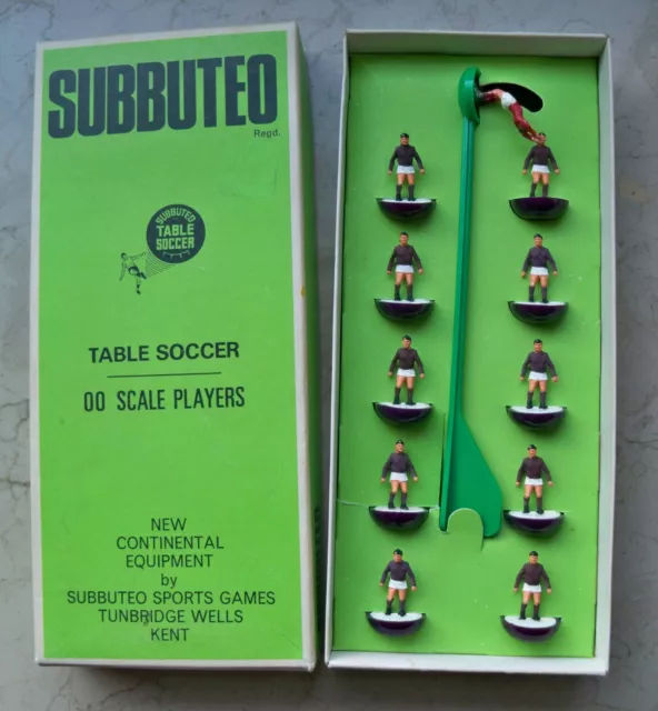 Subbuteo Team Fiorentina Hw Ref N 55 Rare Purple Bases Players Box No Ref Mint