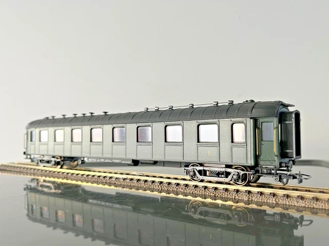 Models Word 40919 Voiture OCEM RA, A8 myfi, châssis gris, 1956, ex