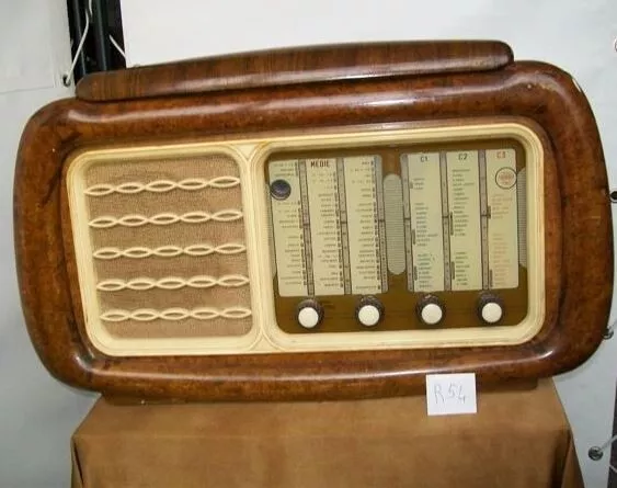 Radio d'epoca, fonografo PHONOLA 642 con giradischi - Mobile in legno ANNO 1995