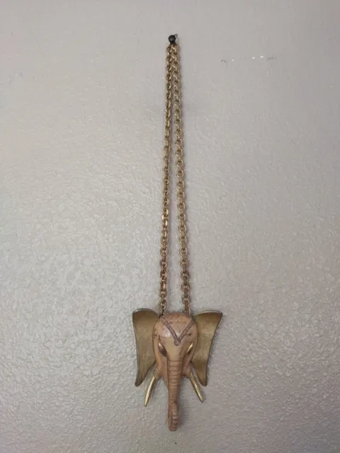 1960's Vintage Elephant Head Pendant Necklace.