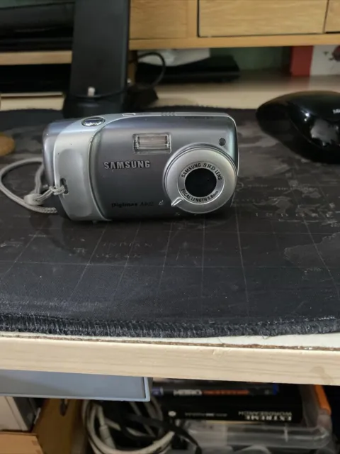 Samsung Digimax A402 4.0mp Camera Silver