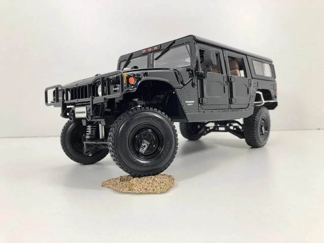 HUMVEE Maisto 1:18 Camouflage - Modèle Moulé Sous Pression, édition Premier 2000, Neuf