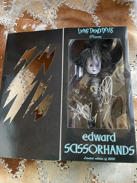 LIVING DEAD DOLLS Presents EDWARD SCISSORHANDS Mezco 2005