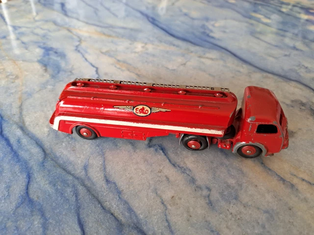 Dinky Toys - 1:50 - Tracteur Panhard avec Citerne Titan