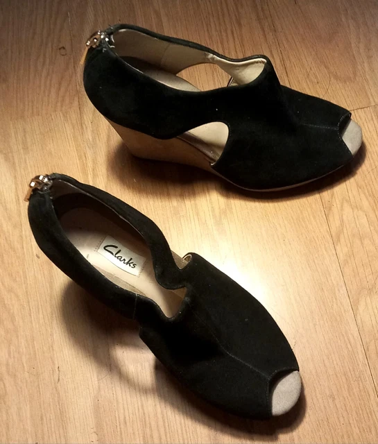 Clarks peep outlet toe wedges