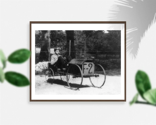 Photo: Raymond Loewy,wheel,soapbox-type racing vehicle F-2,coaster car,childhood