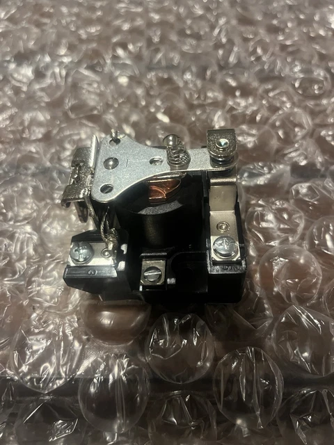 Rci003a120v Relevador Con Base Bobina 120v, 10a, 250vac | Envío gratis Rci003a120v Relevador Con Base Bobina 120v, 10a, 250vac | Envío gratis