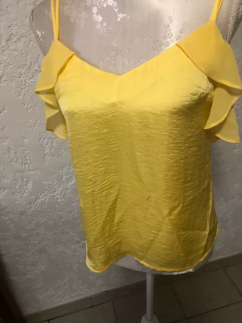 haut à bretelles kiabi jaune taille S effet soie très bon état