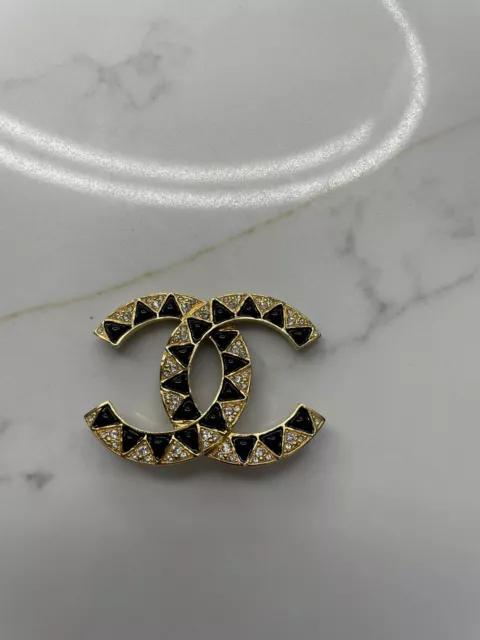 Coco Chanel Paris CC Fashion Brooch Pin Acrylic Black White Gold Nib