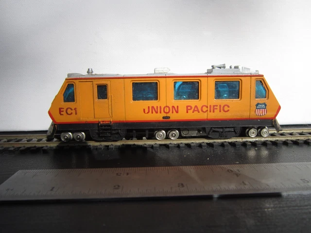 Vintage Ho-Scale Ec-1 "Union Pacific" Track Cleaning Locomotive Used See Pics