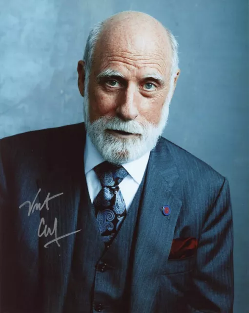 VINT CERF SIGNED 8x10 PHOTO CREATOR FATHER OF THE INTERNET PIONEER BECKETT BAS