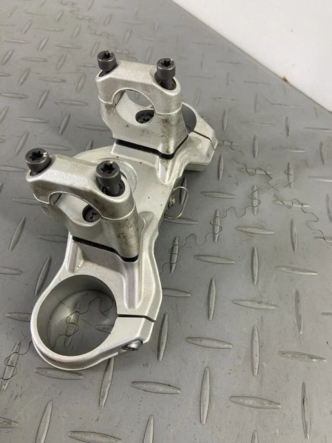 Triple Tree Clamp Honda CBF 600 PC38 (2006) - Pièce D'occasion Vérifiée