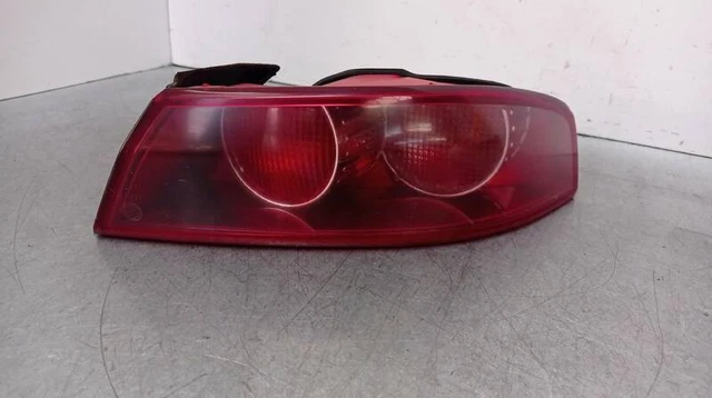 Feu Arrière Droit Alfa Romeo 159 SW - Référence 60691363 - Halogène - Occasion