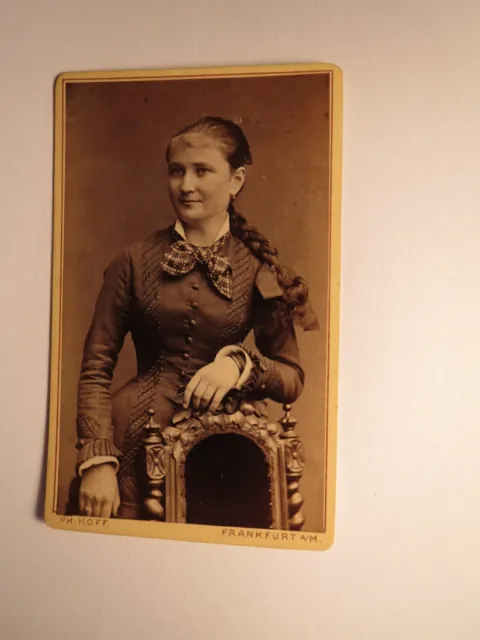 stehende junge schöne Frau ca 1860/70er Jahre CDV Philipp Hoff Frankfurt am Main