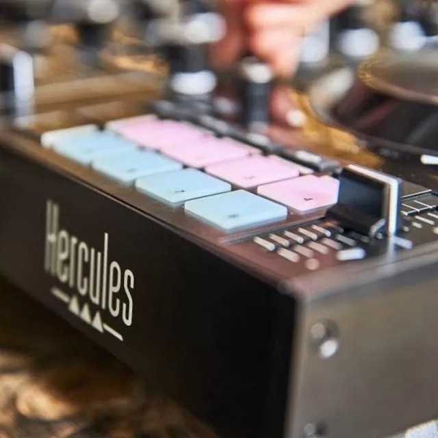 Hercules DJControl Inpulse 500 - 2-Deck DJ-USB-Controller Serato DJ Lite DJUCED 2