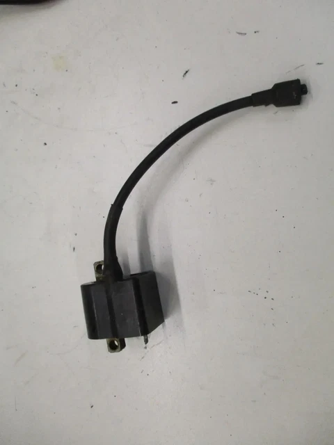 Yamaha YZF R6 5EB 99/02 15552m VIS Ecrou Goujon de fixation de la