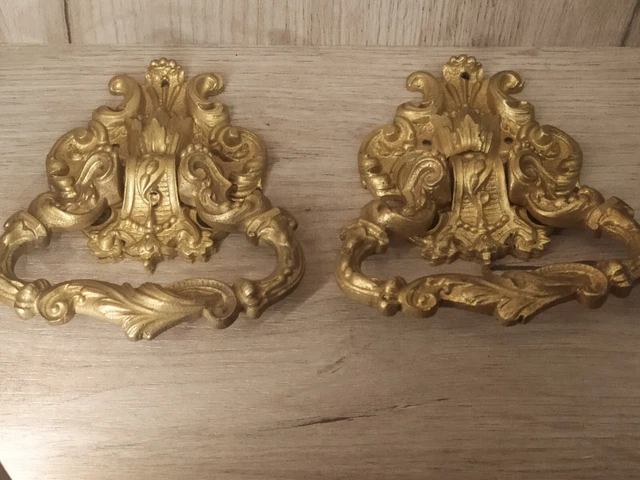 Paire de Grandes POIGNÉES en Bronze Doré pour Coffre Ancien