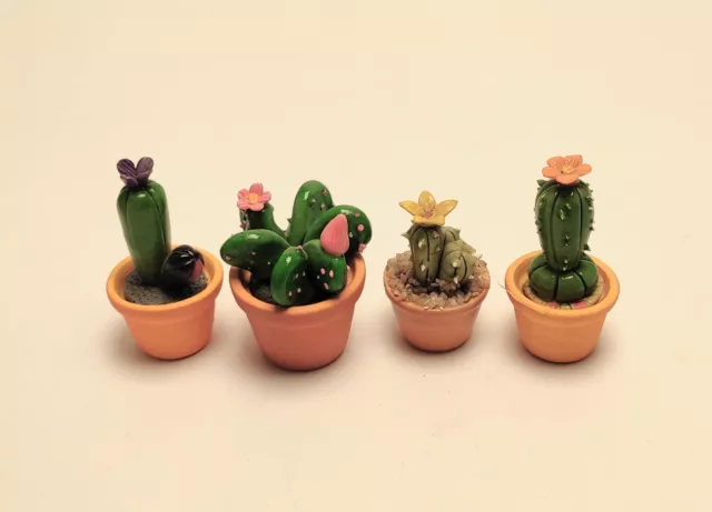 décoration, fleurs, cactus, miniatures pour maison de poupée ou vitrine  *P7