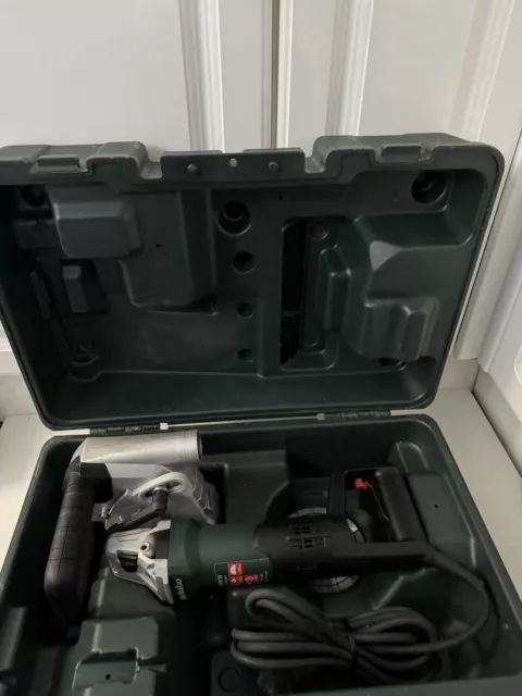 metabo mfe 40 wall chaser 240v With Triple Blade