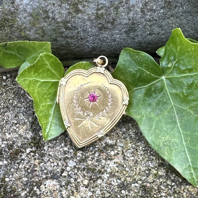 Collier pendentif avec chaine ART NOUVEAU en FIX vers 1900 Bijou ancien