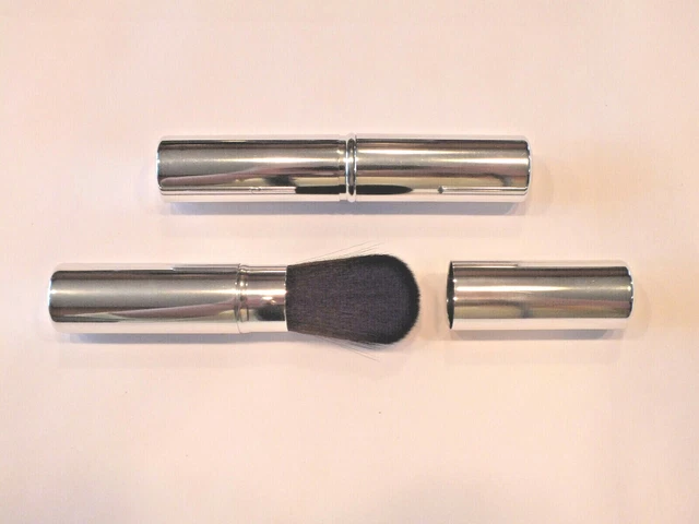 2 Retractable Powder Brushes - New