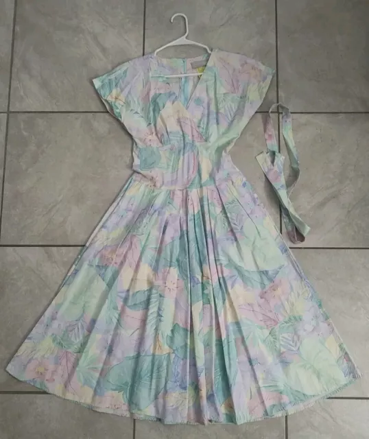 Vintage Carol Anderson V Neck Dress size 5-6 Floral Belted Tea Party Cotton