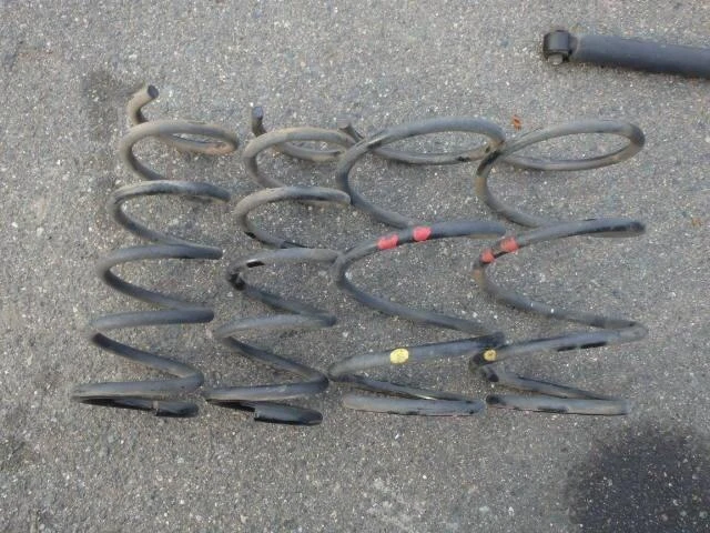 NISSAN Presage 2006 DBA-TU31 Set molle bobine 54010CN202 [Usato] [PA67691665]