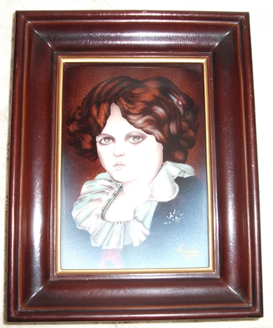 Figurine de femme vintage en étain - Les Etains Du Galion - Cadre en bois, Velours - Canada