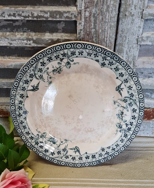 Rare et ancien compotier en faïence à décor floral polychrome CHOISY LE ROI