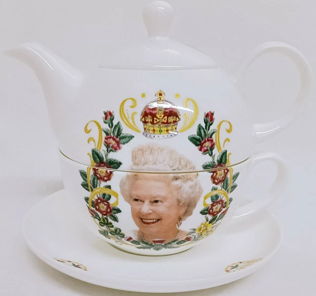 HM QUEEN ELIZABETH II Platinum Jubilee Tea for One Bone China Teapot