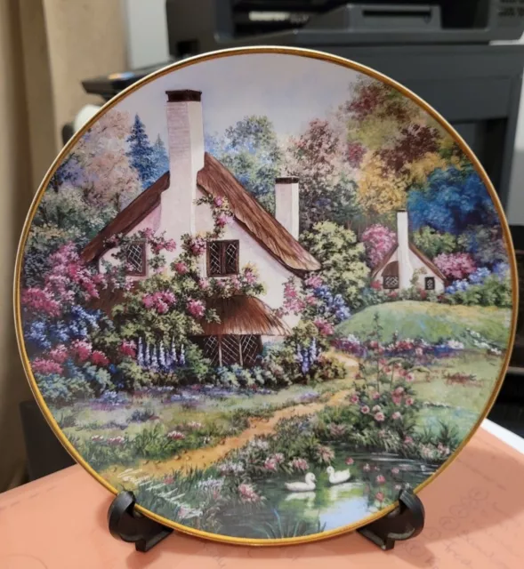 Franklin Mint A Cozy Glen Gold Rim Limited Edition Plate #T2411 Signed. As new.