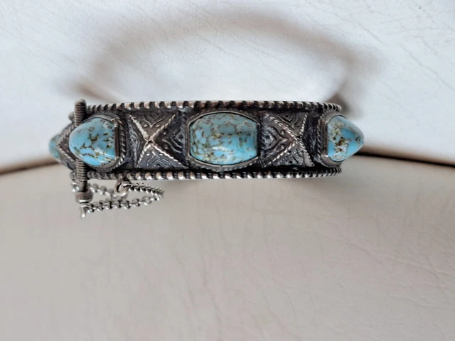 Pendentif antique en améthyste | Bijou baroque | Collier vintage | Argent plaqué or fait main | Pendentif de pierre précieuse de luxe | Cadeau femme | Art déco en vente B2B pour votre magasin Pendentif antique en améthyste | Bijou baroque | Collier vintage | Argent plaqué or fait main | Pendentif de pierre précieuse de luxe | Cadeau femme | Art déco en vente B2B pour votre magasin