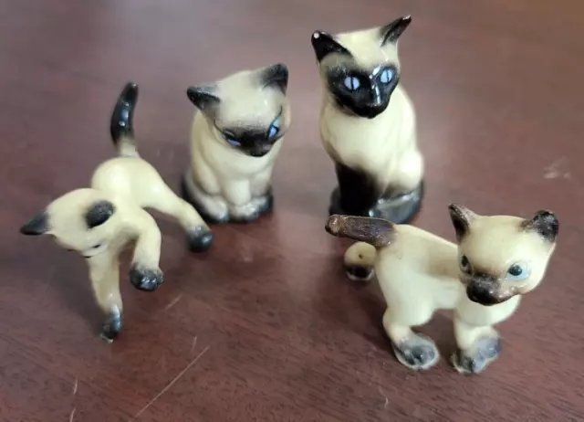 Vintage 4 Hagen Renaker Siamese Cat Figurines  Ceramic White / Brown up to 2"H