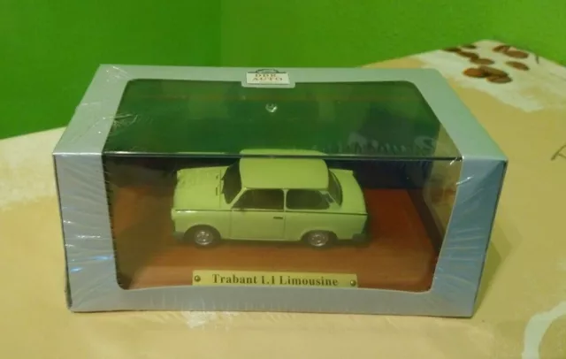 Trabant 1.1 Limousine - Modellauto 1:43 in OVP  Atlas Verlag DDR