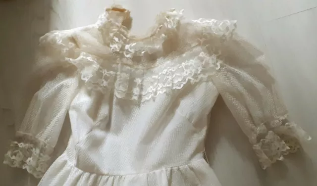 Robe Mariée Vintage Années 70 Avec Col Et Manches Dentelle Avec Traine 3