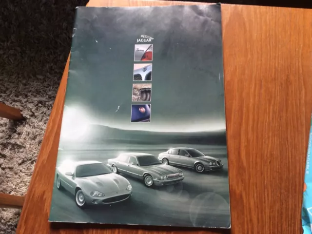 Jaguar Daimler Range 1999-2000 UK Market Foldout Sales Brochure S-Type XJ XK