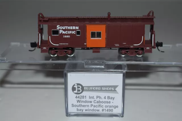 N Scale Bluford Shops 44281 Southern Pacific Bay Window Caboose 1490 C35039