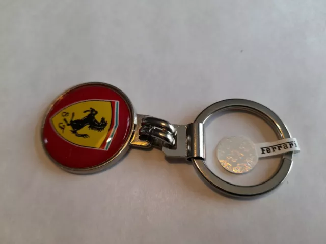 Porte-Clef FERRARI en Métal de la Collection Officielle Ferrari
